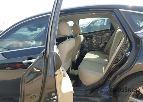 2015 Nissan Altima 2.5 S z USA, uszkodzony, nr VIN 1N4AL3AP3FC573285